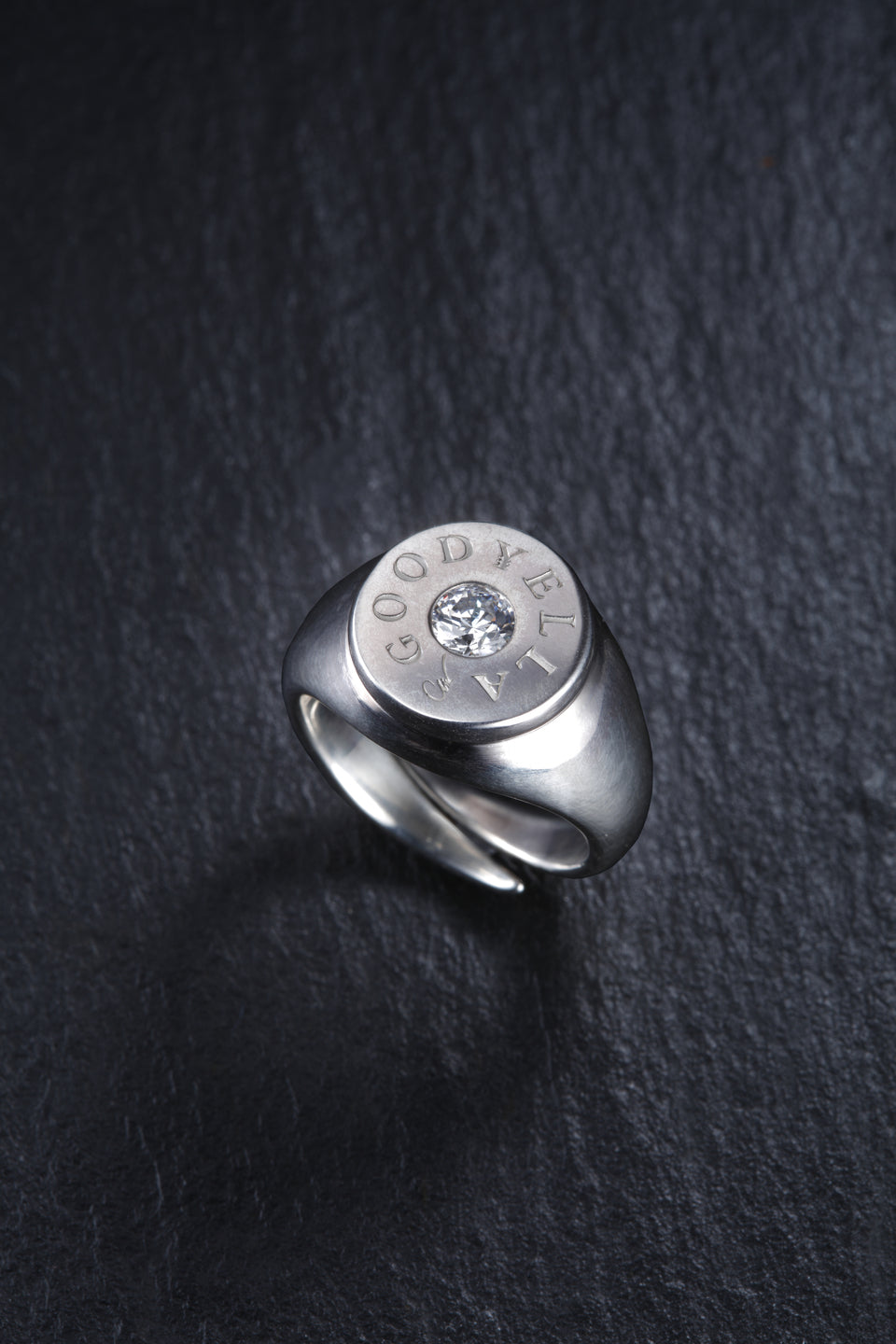￥ELLA Pinky Ring